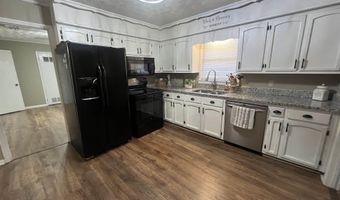 506 6th St NE, Arab, AL 35016