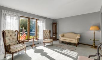 147 Sagewood Ter, Amherst, NY 14221
