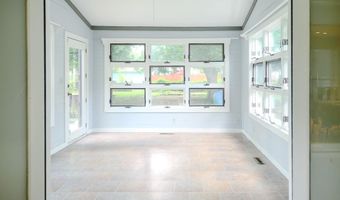 727 PEAR St, Dover, DE 19904