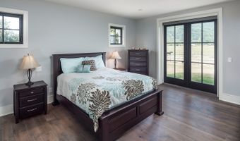 2713 S Forty Ln, Adel, IA 50003