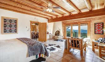 95 Panorama Way N, Angel Fire, NM 87710