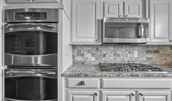 701 Hayes St St, Altus, OK 73521