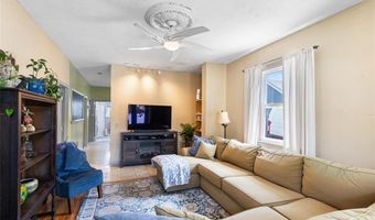 93 Whipple Ave, Cranston, RI 02920