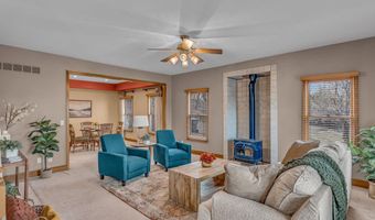 731 E 1100 Rd, Baldwin City, KS 66006