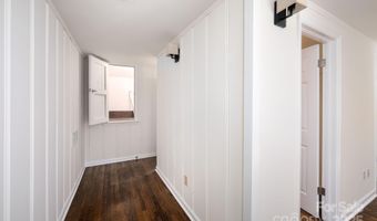 49 Pinedale Rd, Asheville, NC 28805