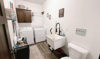 111 Arkansas Ave, Alton, IA 51003