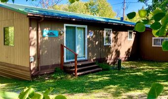 28 W Shore Rd, Babb, MT 59411