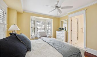 73 E 25th St, Avalon, NJ 08202