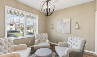 2016 Fairway Dr, Auburn, IN 46706