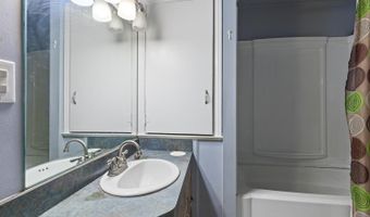 922 Addison St, Adrian, MI 49221