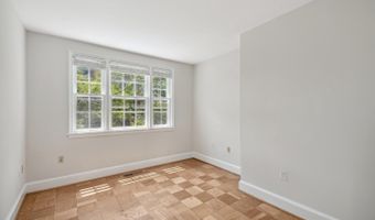 3231 SUTTON Pl NW A, Washington, DC 20016