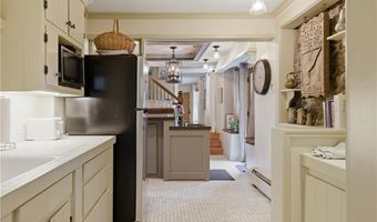10 Hamilton Hl, Glocester, RI 02829