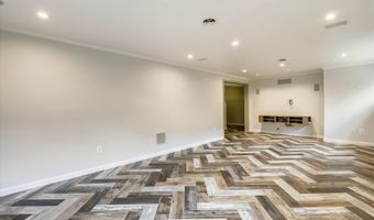 5511 HUNTINGTON Pkwy, Bethesda, MD 20814