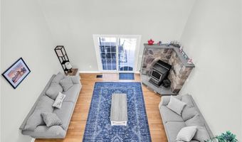 5 WEYMOUTH Ln, Coventry, RI 02816