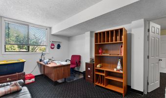 21150 NE BOONES FERRY Rd, Aurora, OR 97002