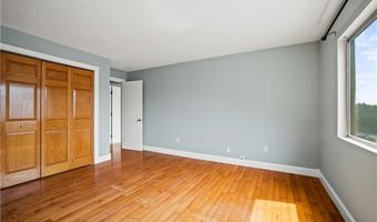 196 Old River Rd 5F, Lincoln, RI 02865