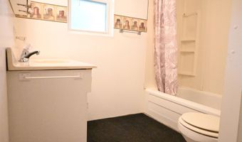 207 3rd St, Albert City, IA 50510