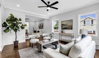 41 Avondale Ln, Aberdeen, NJ 07747
