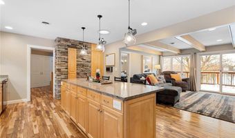 701 4th St SW, Austin, MN 55912