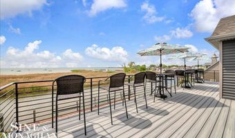 7305 Dyke Rd, Algonac, MI 48001