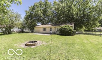 18 Maple Dr, Bargersville, IN 46106