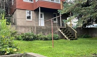 1004 S 2nd St, Alma, WI 54610
