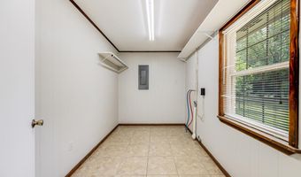 1318 John Riley Barnhill Rd, Baker, FL 32531