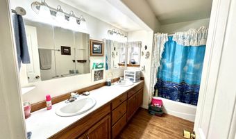 4946 Mary Ln, Chubbuck, ID 83202