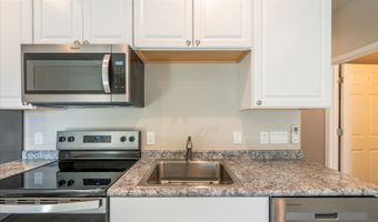 318 11TH St, Bandon, OR 97411