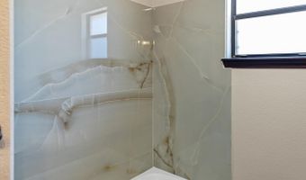 404 Sunbeam Ave, Alamogordo, NM 88310