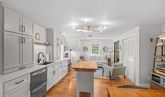 12 Half Mile Rd, Barrington, RI 02806