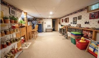 12 Overlook Dr, Center Harbor, NH 03226