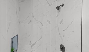 1 Cray St, Cumberland, RI 02864