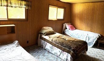 7786 DANIELCZAK Rd, Armstrong Creek, WI 54103