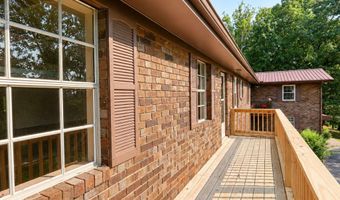 725 Oak Grove Rd, Benton, TN 37307