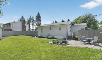 16 Clover Ln, Alloway, NJ 07418