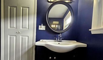 16 Gordon Ave, Berlin, NH 03570