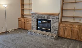 5695 Wilshire Dr, Madison, WI 53711