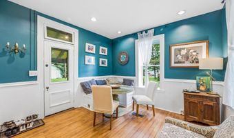 527 E High St, Ashley, OH 43003