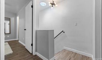 6829 W Maxwell Ln, Boise, ID 83704