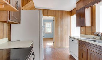 4113 PINERIDGE Dr, Annandale, VA 22003