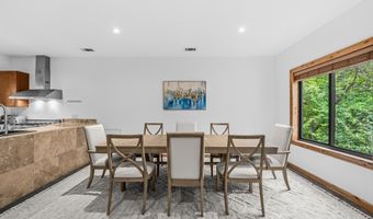 2360 S ARLINGTON RIDGE Rd, Arlington, VA 22202