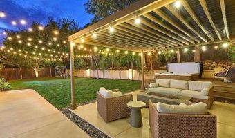 2610 Garden House Rd, Carlsbad, CA 92009