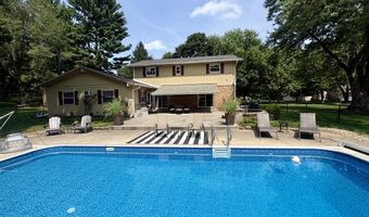 8852 Ridge Hill Dr, Indianapolis, IN 46217