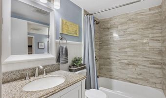 140 UWAPO Rd 9-103, Kihei, HI 96753