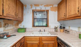 3323 Sadler Rd, Alexis, NC 28006