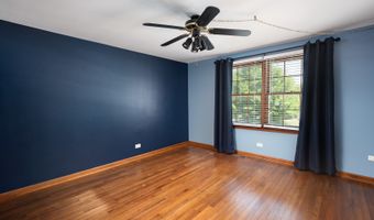 1502 S Harvard Ave, Arlington Heights, IL 60005