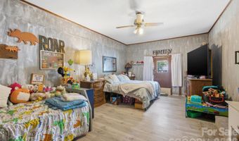 302 Charlotte St, Alexis, NC 28006