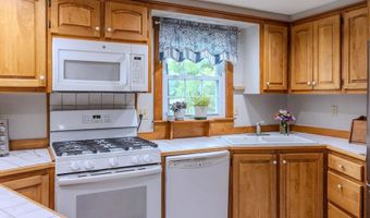 458 Bonnyvale Rd, Brattleboro, VT 05301