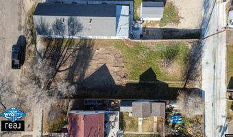 219 S 3rd St, Douglas, WY 82633
